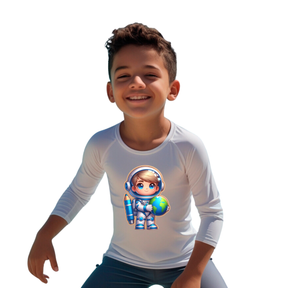 Camiseta Menino Astronauta Fofo Carregando O Planeta Térmica Juvenil Infantil Proteção Solar Uv 50+ Estampada - 08