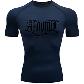 Camiseta Compressão Térmica Proteção UV +50 Manga Curta Lettering Tattoo Atoomic Gótico